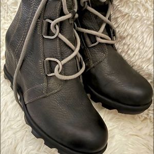 Sorel Joan of Arctic Wedge II Women Quarry